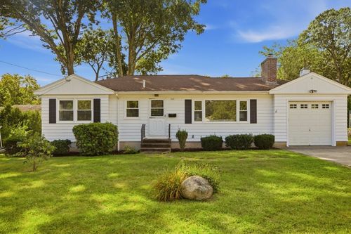 205 Lincoln Ave, Barrington, RI, 02806-2940 | Card Image