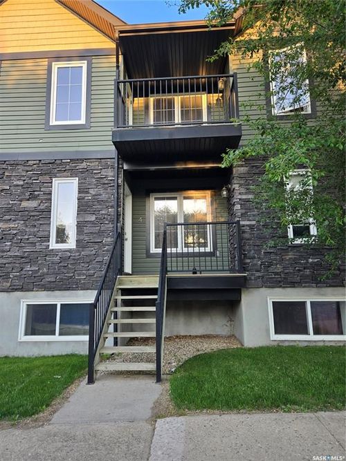 4-1237 Third St, Estevan, SK, S4A0R8 | Card Image