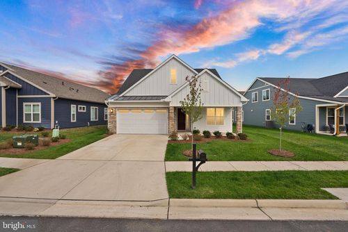 121 Cowbird St, LAKE FREDERICK, VA, 22630-2387 | Card Image