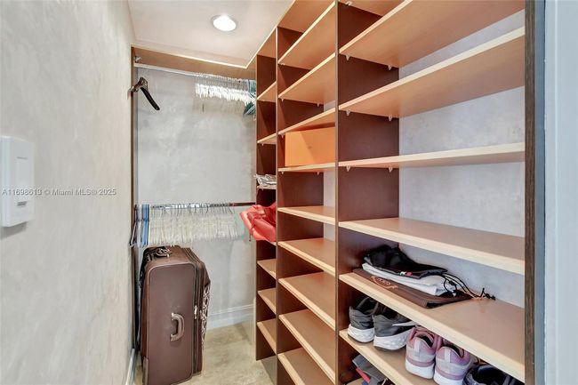APT-2607 - 3201 Ne 183 Rd St, Condo with 3 bedrooms, 3 bathrooms and null parking in Aventura FL | Image 38