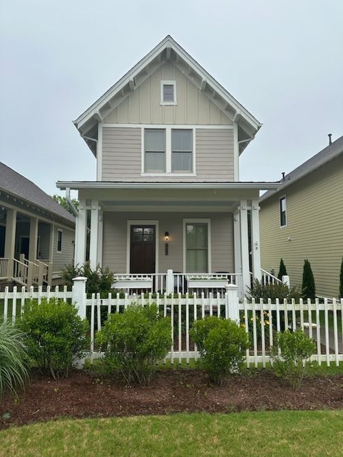 1073 Rochelle Ave, Thompsons Station, TN, 37179-9620 | Card Image