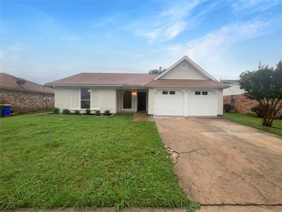 6705 Constitution Drive, House other with 3 bedrooms, 2 bathrooms and null parking in Watauga TX | Image 1