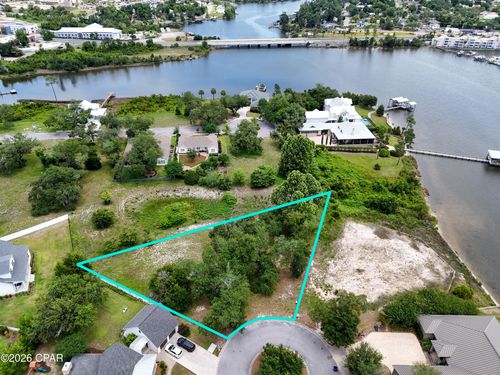 1175 Cove Pointe Dr, Panama City, FL, 32401-3794 | Card Image