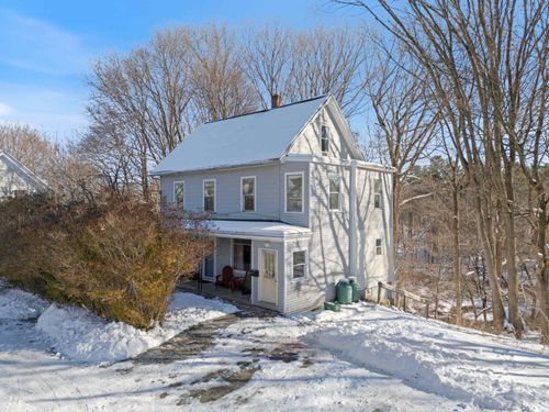 16 Springfield Ct, Rochester, NH, 03867-2633 | Card Image