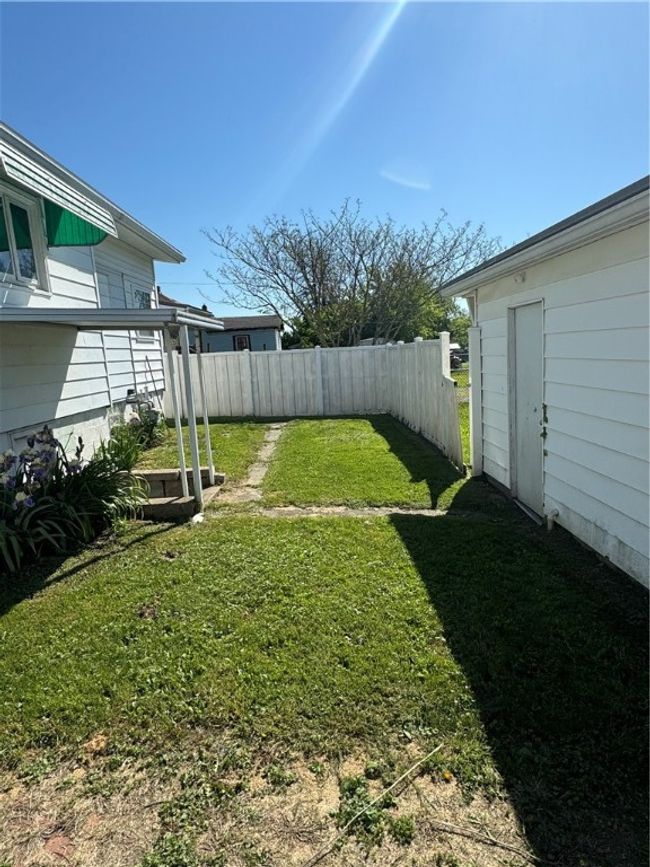 108 Franklin Ave, House other with 2 bedrooms, 2 bathrooms and null parking in Bobtown PA | Image 5