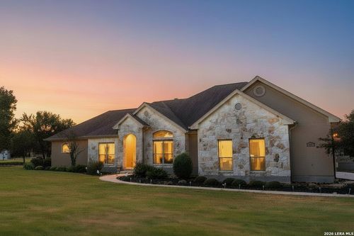 27931 Bogen Rd, New Braunfels, TX, 78132-3876 | Card Image