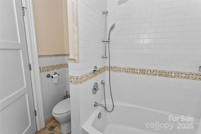 9 Gazebo Trl, Condo with 3 bedrooms, 2 bathrooms and null parking in Clyde NC | Image 32