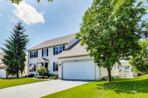 2301 Bluewater Dr, Wauconda, IL, 60084-5023 | Card Image