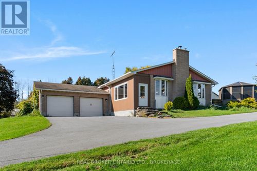 18749 Paragon Road, South Glengarry, ON, K6H5R5 | Card Image