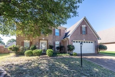 9323 Breakstone Cv, House other with 4 bedrooms, 3 bathrooms and null parking in Collierville TN | Image 1