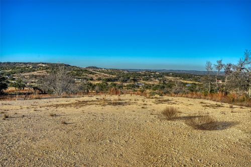 136 Falling Oak Dr., Blanco, TX, 78606 | Card Image