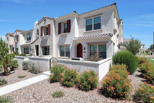 81-4077 S Sabrina Dr, Chandler, AZ, 85248-6196 | Card Image