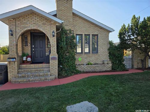 1131 111th Street, North Battleford, SK, S9A2K4 | Card Image