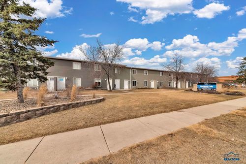 1013 N Lacrosse St, Rapid City, SD, 57701-6971 | Card Image