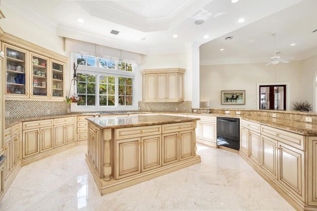 19223 Riverside Dr, House other with 5 bedrooms, 6 bathrooms and null parking in Tequesta FL | Image 16