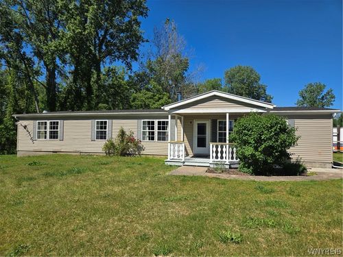 12507 Ridge Rd, Medina, NY, 14103-9693 | Card Image