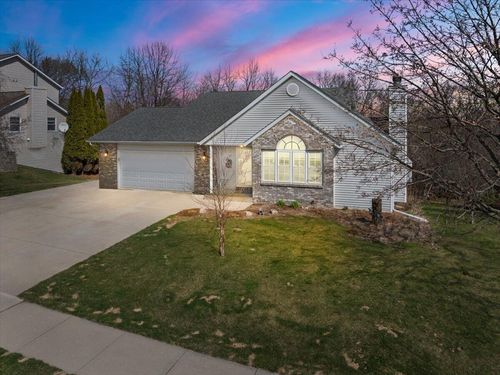 1407 Villa Park Ct, West Bend, WI, 53090-8459 | Card Image
