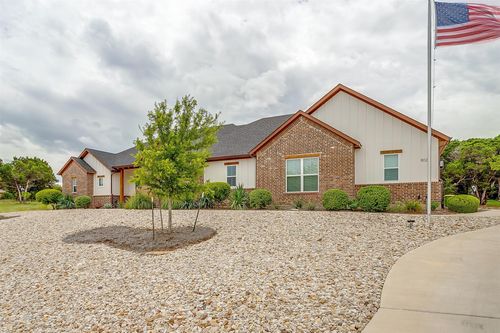 8028 Leven Links St, Cleburne, TX, 76033-8969 | Card Image