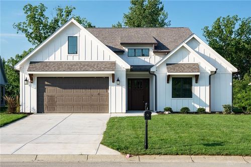 860 Hidden Branches Dr, Centerville, OH, 45458-2949 | Card Image