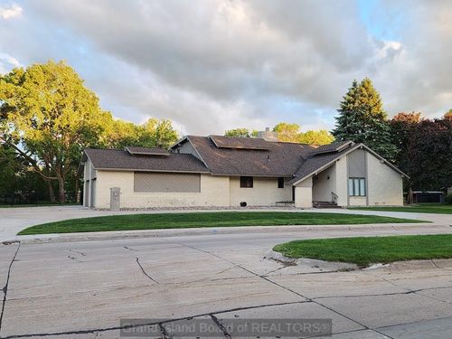 1303 Stagecoach Rd, Grand Island, NE, 68801 | Card Image