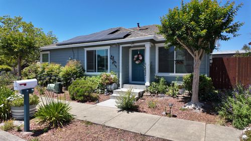 2771 Cumberland St, Santa Rosa, CA, 95407-4211 | Card Image