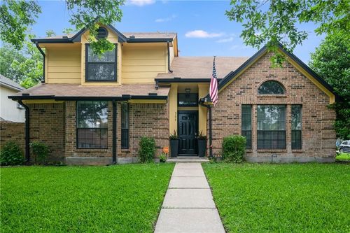 306 Applewood Dr, Pflugerville, TX, 78660-2833 | Card Image