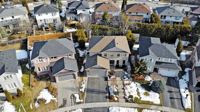 955 Peggoty Cir, House other with 4 bedrooms, 4 bathrooms and 4 parking in Oshawa ON | Image 39