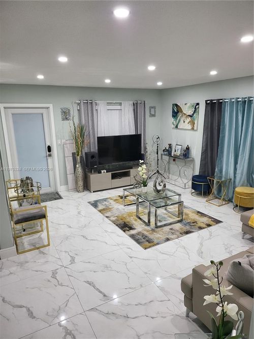 apt-110-1747 Rodman St, Hollywood, FL, 33020-6472 | Card Image