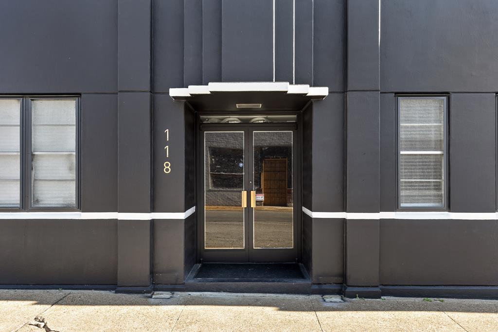 Commercial Sale in Rossville
