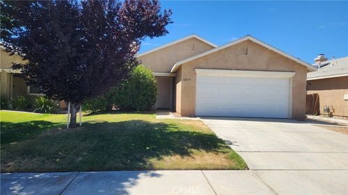 12057 Goldoak Ct, Victorville, CA, 92392-1270 | Card Image