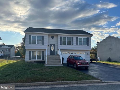 132 Freight Car Cir, Bunker Hill, WV, 25413-3734 | Card Image