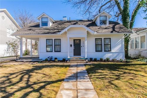 2018 Columbus Ave, Waco, TX, 76701-1035 | Card Image