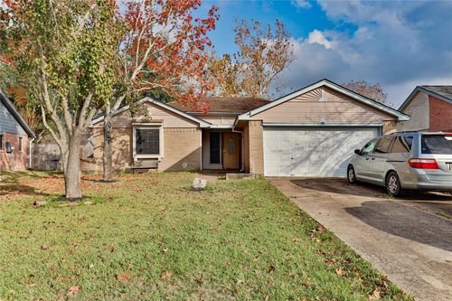 3 Ranch House Loop, Angleton, TX, 77515-2722 | Card Image