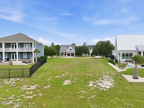209 Cumberland St, Newport, NC, 28570-4554 | Card Image