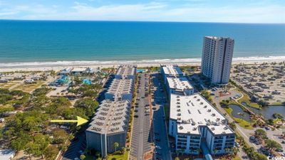 549A - 5905 S Kings Hwy., Condo with 2 bedrooms, 2 bathrooms and null parking in Myrtle Beach SC | Image 2