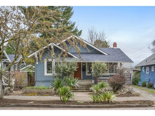 1235 Se Reynolds St, Portland, OR, 97202-5059 | Card Image