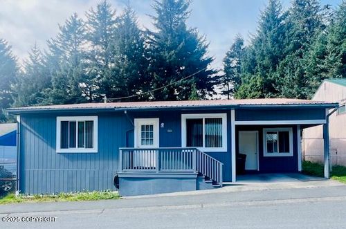 1011 Willow St, Kodiak, AK, 99615-6171 | Card Image