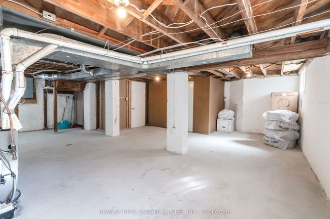 76 Cloverhill Rd, House other with 3 bedrooms, 3 bathrooms and 3 parking in Hamilton ON | Image 37