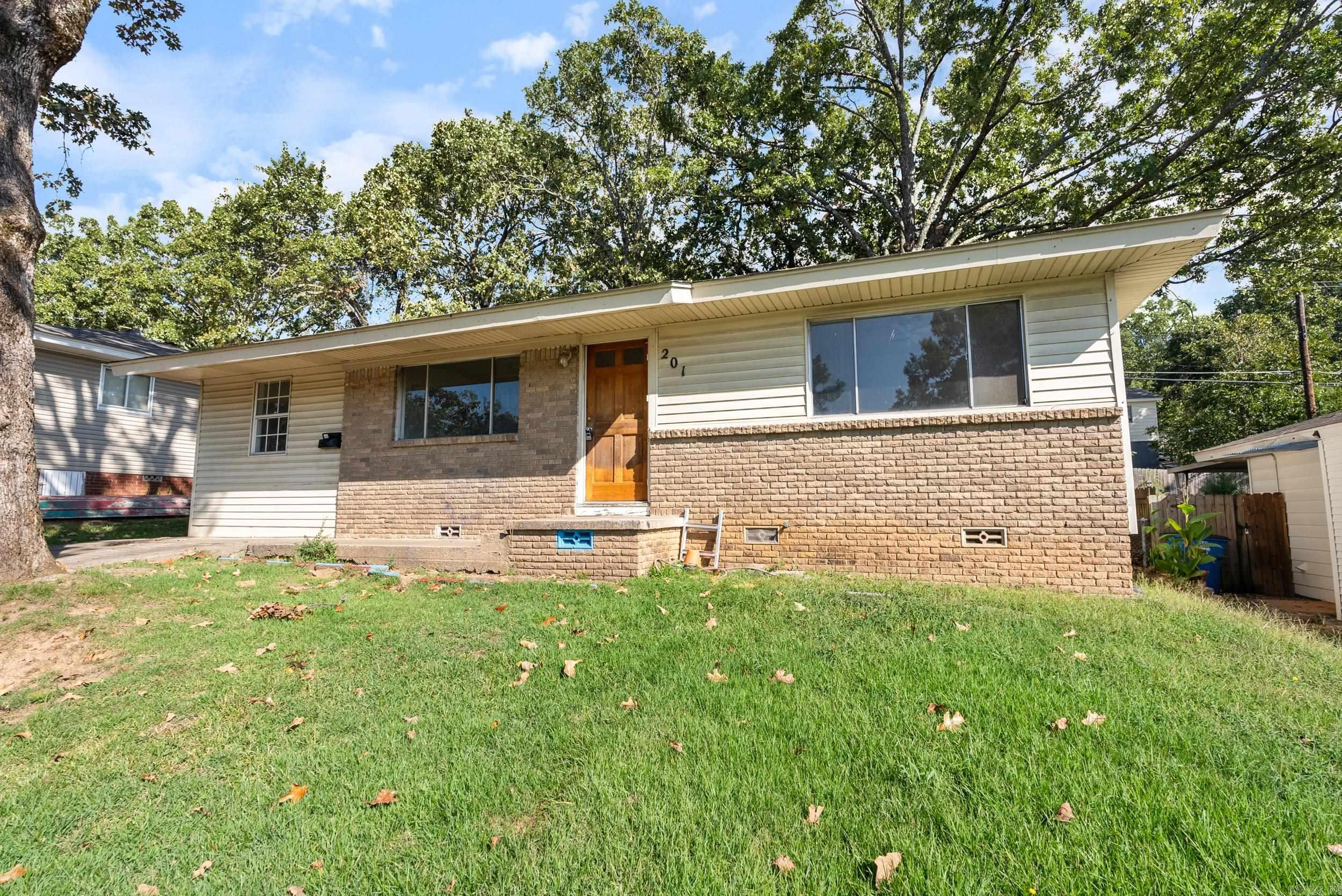Bluebell Dr, North Little Rock, AR 72118