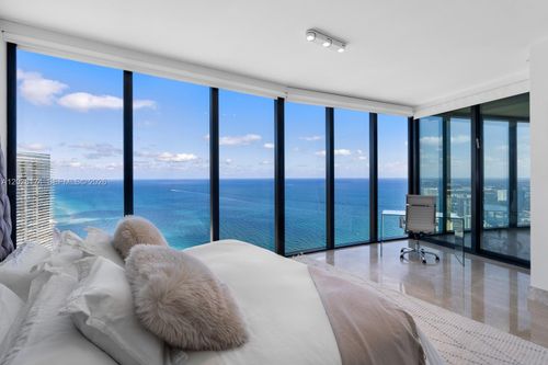 5105-18555 Collins Ave, Sunny Isles Beach, FL, 33160-2400 | Card Image
