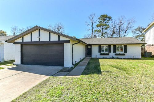 16510 Blackhawk Blvd, Friendswood, TX, 77546-3123 | Card Image