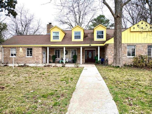 406 N Commons St W, Tuscumbia, AL, 35674-1045 | Card Image