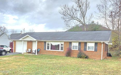 1914 E Oakland Ave, Johnson City, TN, 37601-2126 | Card Image