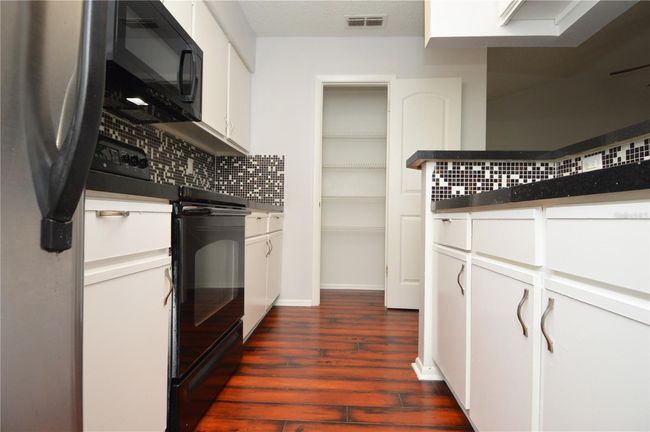 UNIT-204 - 8605 Mallard Reserve Dr, Condo with 2 bedrooms, 2 bathrooms and null parking in TAMPA FL | Image 10