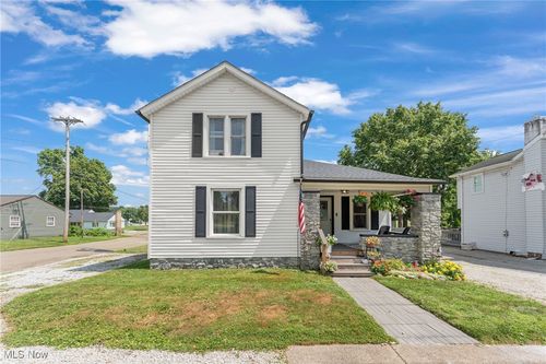 360 Locust St N, Canal Fulton, OH, 44614-1122 | Card Image
