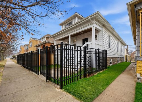 8418 S Essex Ave, Chicago, IL, 60617-1937 | Card Image