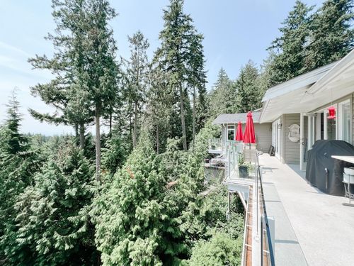 4633 Headland Dr, West Vancouver, BC, V7W3H6 | Card Image