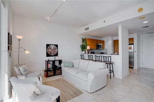 apt-3809-1060 Brickell Ave, Miami, FL, 33131-3927 | Card Image