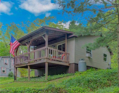 7324 Ferngreen St Sw, Carrollton, OH, 44615-8905 | Card Image