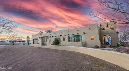 32 Cielo Dorado, Anthony, NM, 88021-9201 | Card Image